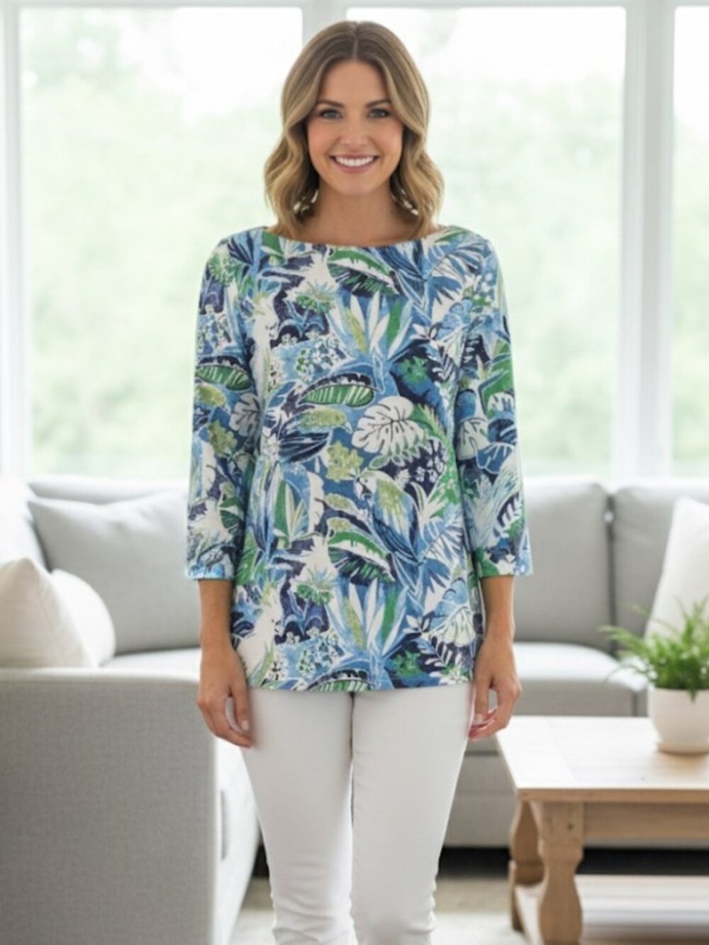 J McLaughlin Tropical Parrot Floral Boat Neck‎ 3/4 Sleeve Top Size Medium